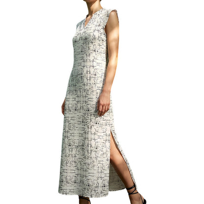 Women's Sleeveless V-Neck Maxi Dress with Side Slit