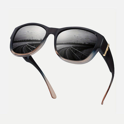 🕶️👓 53% KORTING! Brildragers opgelet: deze oversized zonnebril schuift over je eigen bril en je ziet eruit als een filmster – geen dure clip-on, geen geknipper met lenzen!